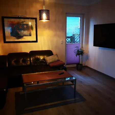 Lucy Apartment *